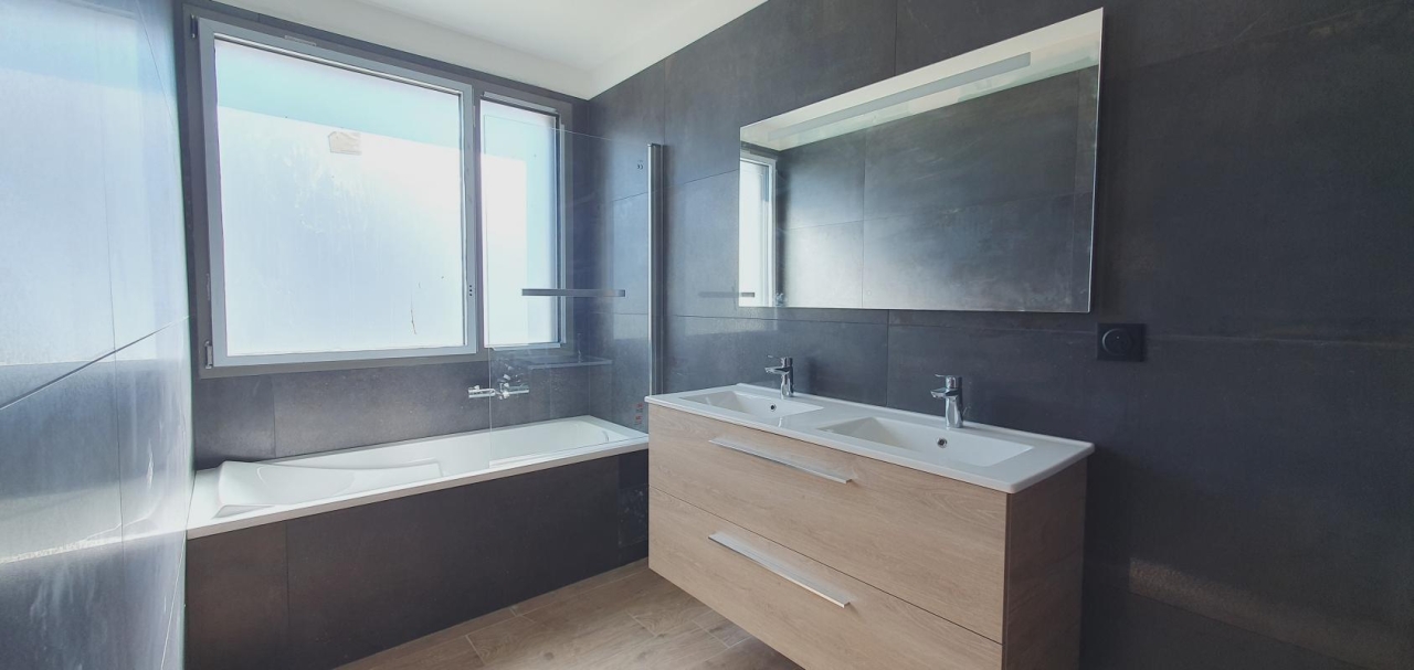 ELANGE - MAISON RE2020 - Image #3