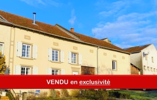 Ancien corps de ferme rénové 145m² + annexes aménageables - Image #1