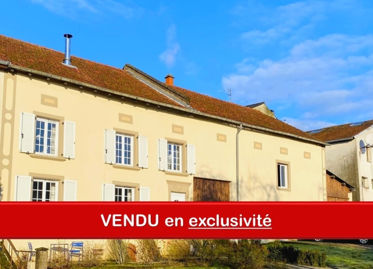 Ancien corps de ferme rénové 145m² + annexes aménageables - Image #1