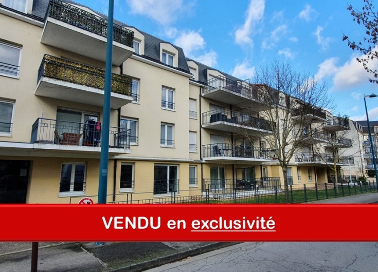 QUEULEU - INVESTISSEUR - T2 résidence 2006 - 48m²+pk + balcon - Image #1