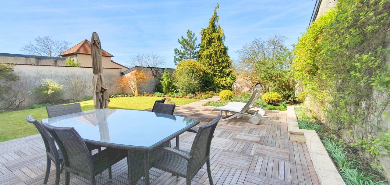 DUPLEX 298m² + SUPERBE JARDIN 863m² PISCINABLE - Image #5