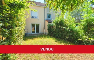 QUEULEU : petite maison de ville en copropriété  - 72m² + Jardinet + Gge - Image #1