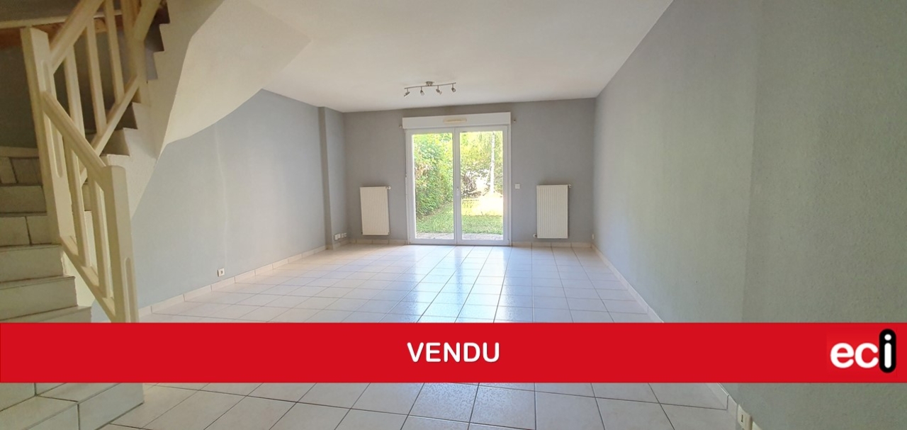 QUEULEU : petite maison de ville en copropriété  - 72m² + Jardinet + Gge - Image #3