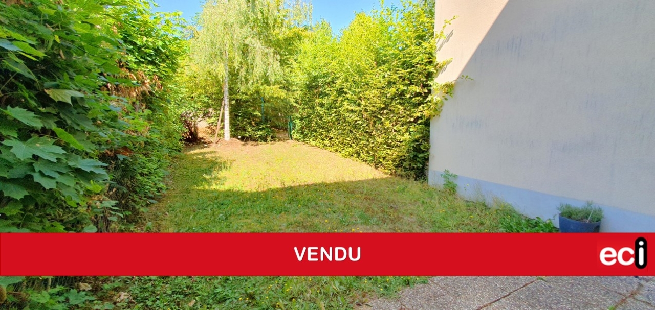QUEULEU : petite maison de ville en copropriété  - 72m² + Jardinet + Gge - Image #5