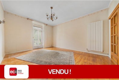 ALGRANGE : Immeuble 225m² à rénover + 3 garage - Image #3