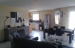 BERTRANGE:  Grand T3 75 m² avec terrasse et parking - Image #1
